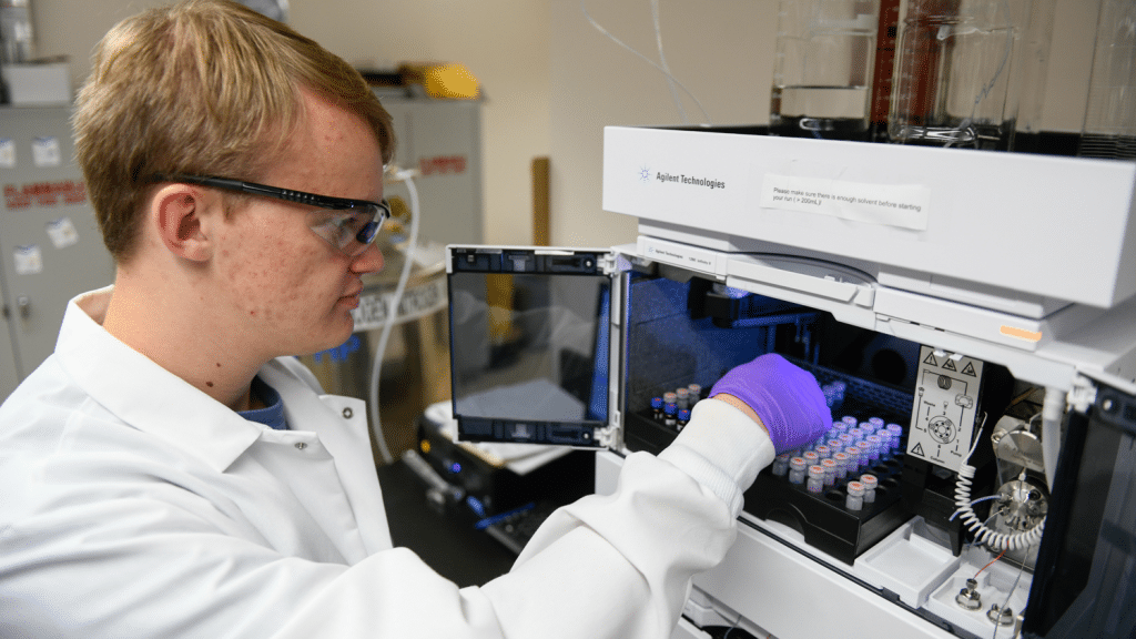 Students work in a chemistry lab on main campus. 