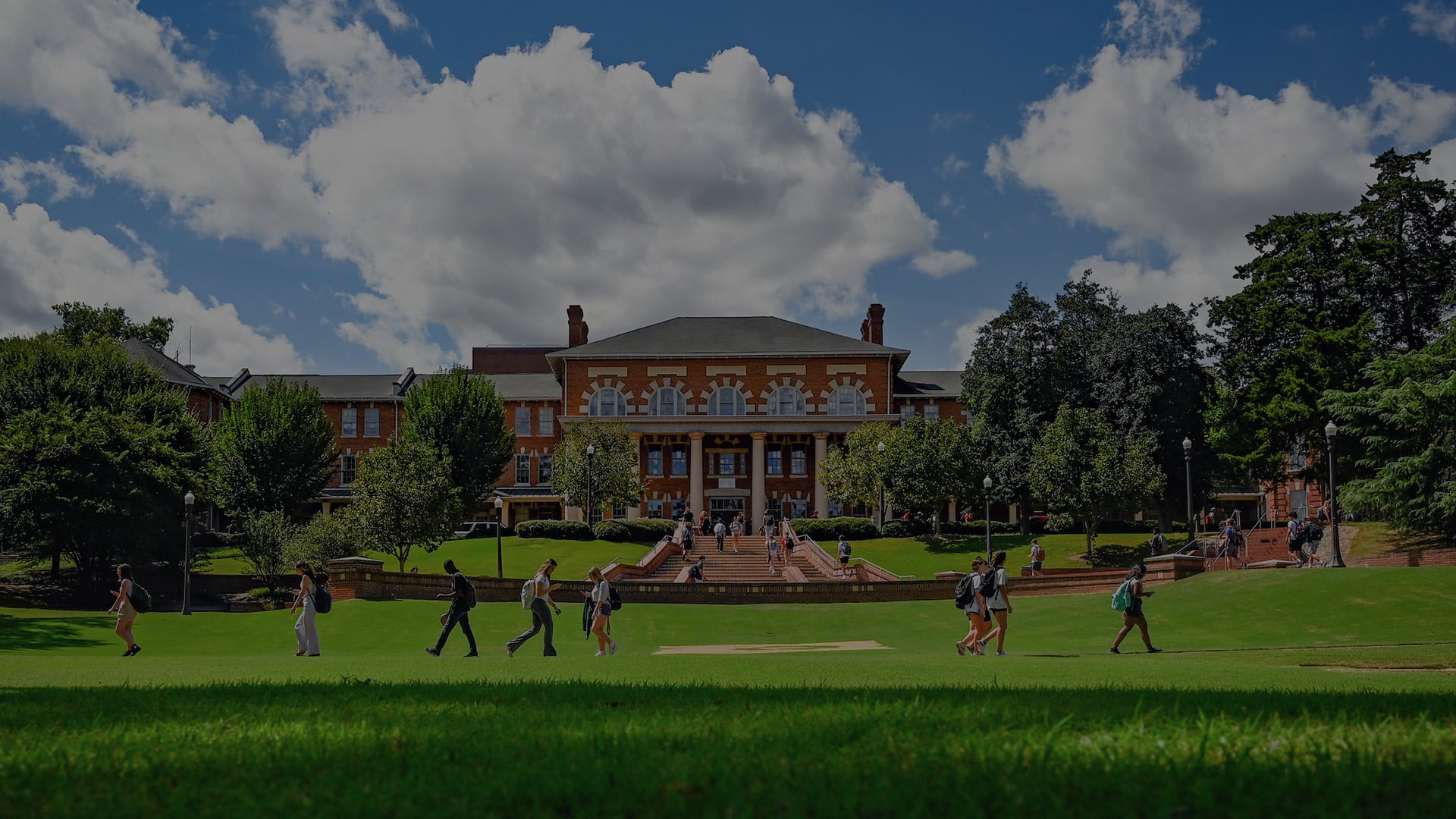 Students pass through the bustling Court of North Carolina between classes.