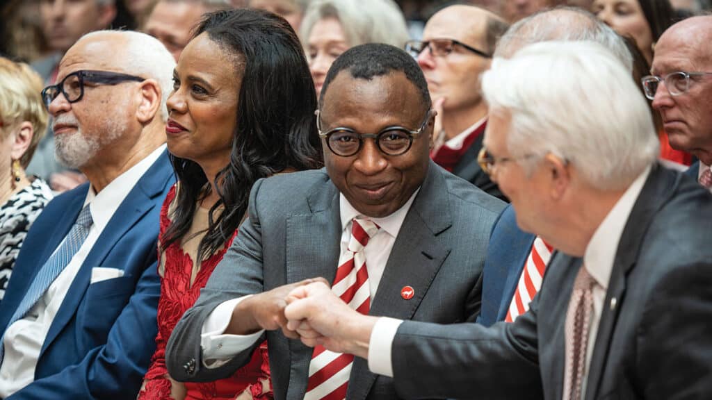 Chancellor Howell gives a nod to former Chancellor Woodson during his introduction ceremony.